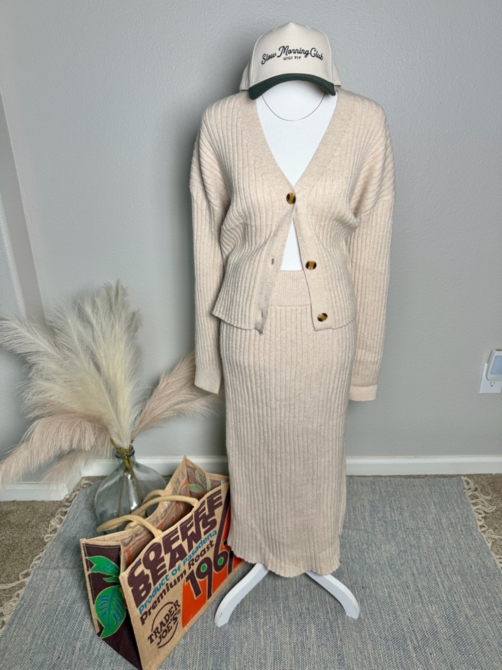 Time and Tru - Women’s 2 pc sweater knit set